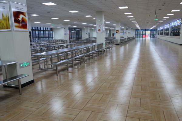 餐厅.jpg 餐厅.jpg